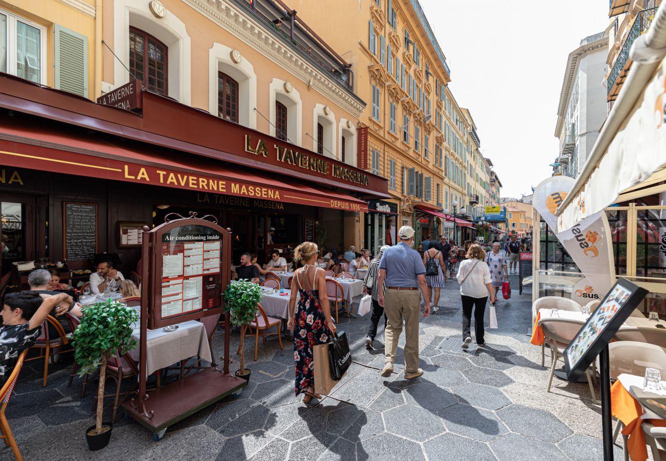 Appartement à Nice - Rue Masséna - 2 pièces en Duplex avec Clim & Parking