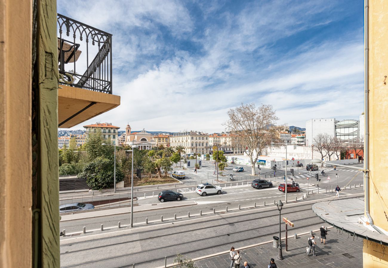 Studio à Nice - Grand Studio Vieux Nice proche Place Garibaldi