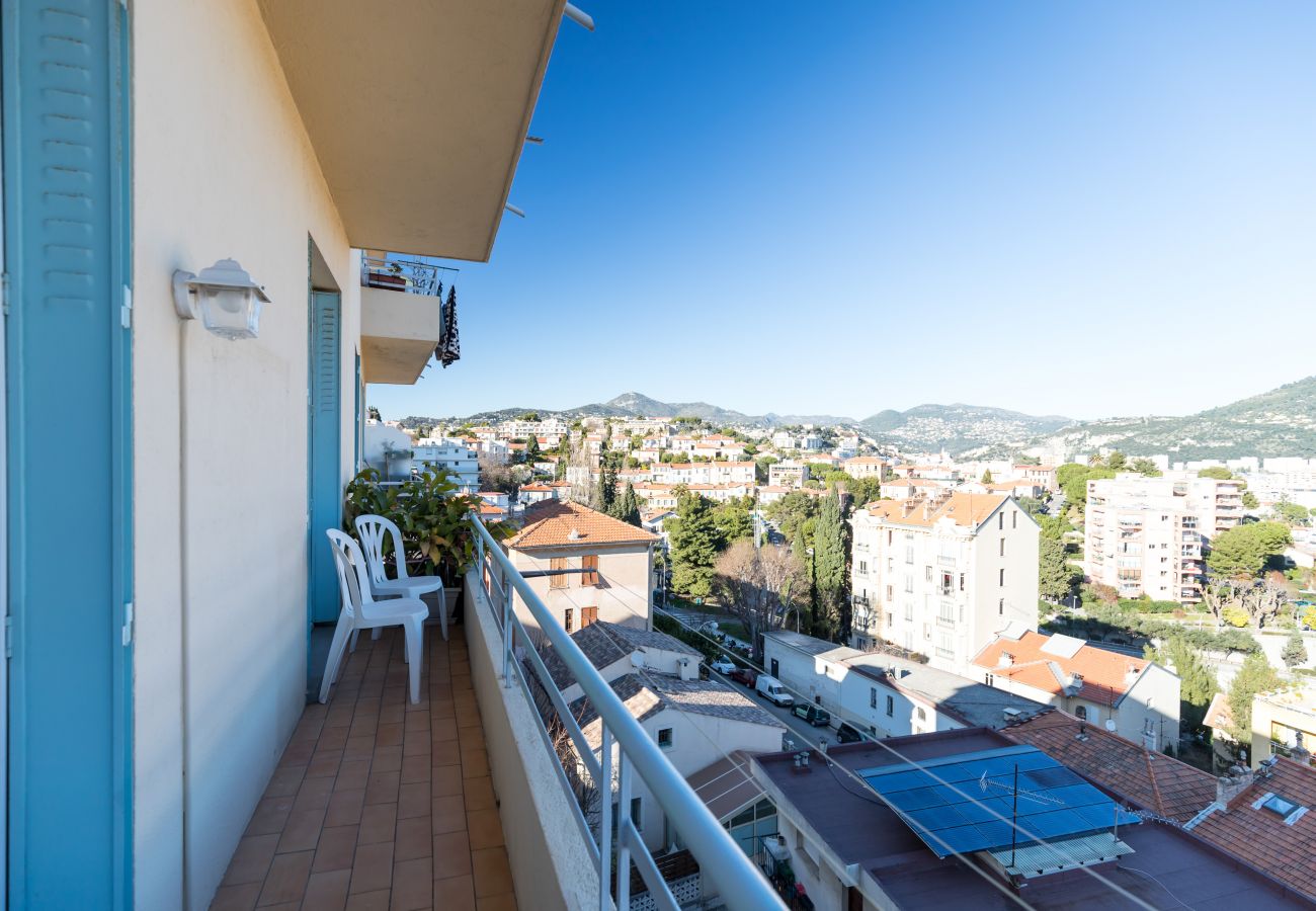 Appartement à Nice - Vue Imprenable sur la Ville - Grand 3 pièces au Calme