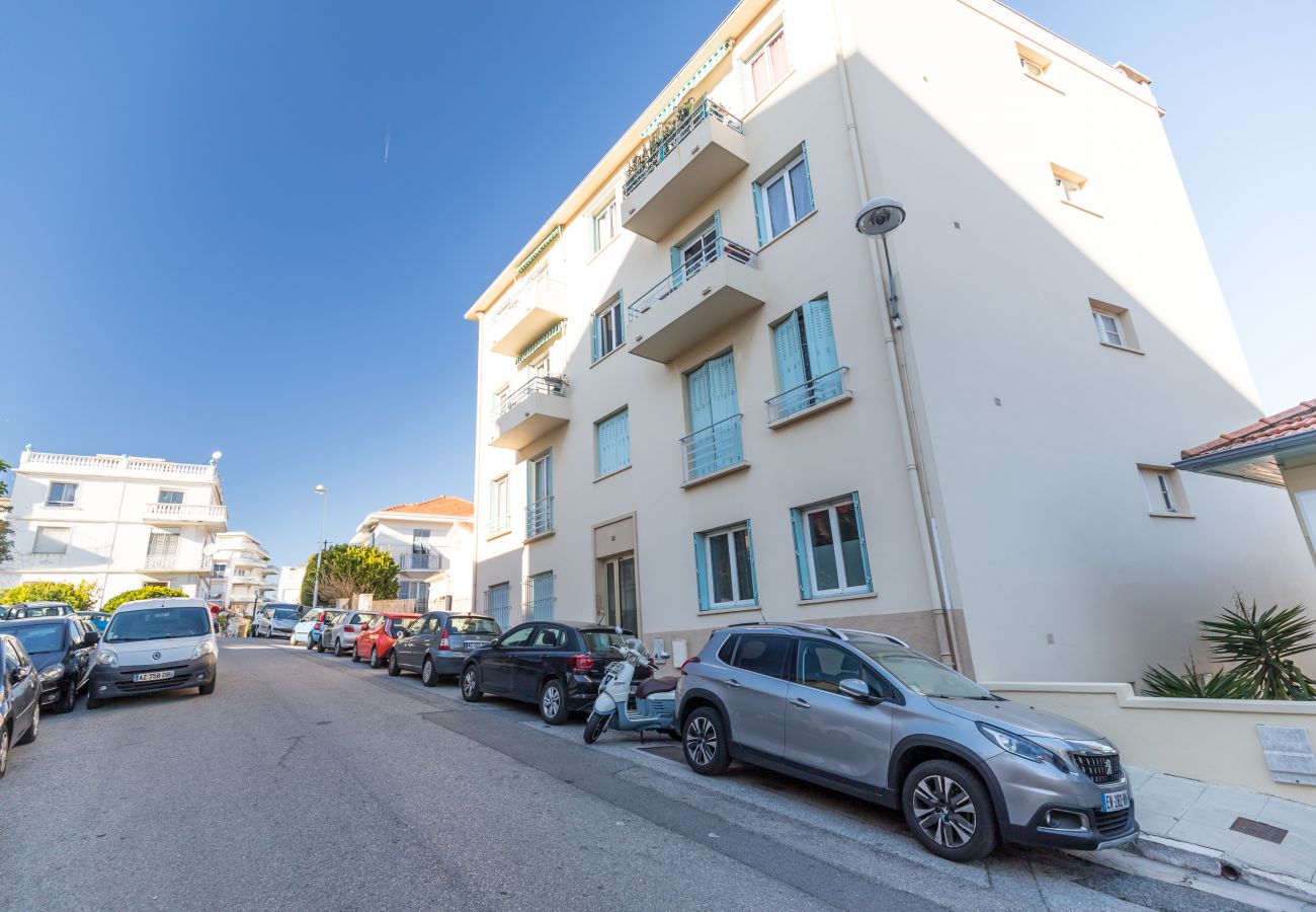 Appartement à Nice - Vue Imprenable sur la Ville - Grand 3 pièces au Calme