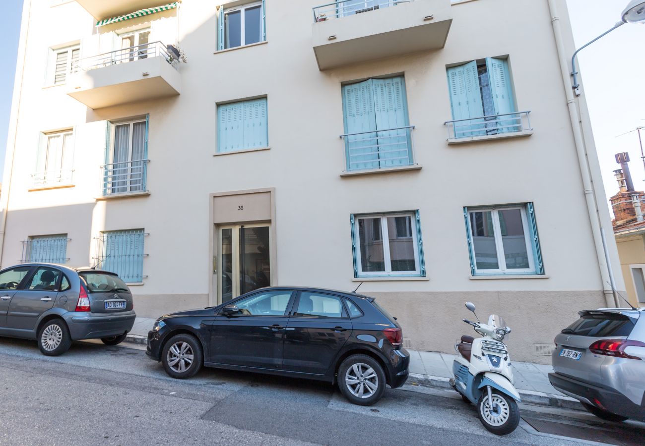 Appartement à Nice - Vue Imprenable sur la Ville - Grand 3 pièces au Calme