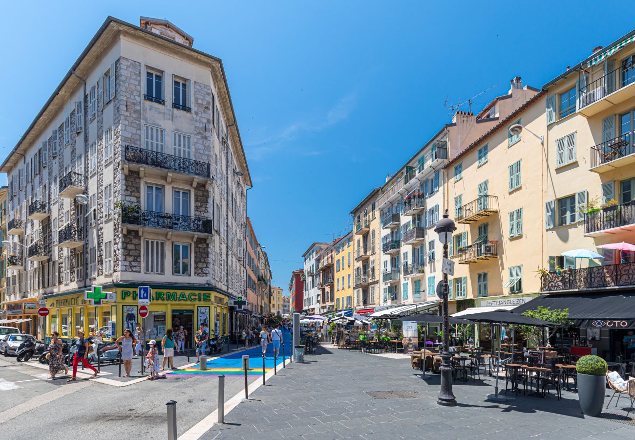 Appartement à Nice - Unique 4 Pièces & Jardin Place du Pin avec Parking