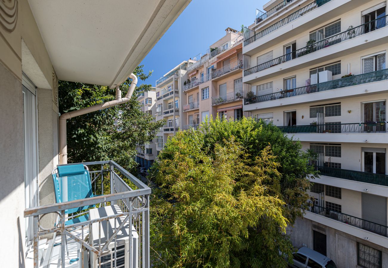 Appartement à Nice - Cosy 2 pièces Central - Clim & Parking