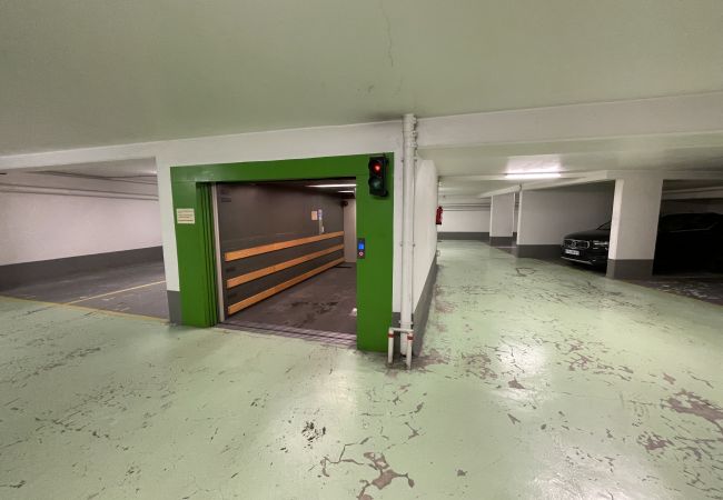 Appartement à Nice - Chaleureux 3 Pièces en Centre-Ville, Clim & Large Terrasse à 400m de la Mer Appartement à Nice - Chaleureux 3 Pièces en Centre-Ville, Clim & Large Terrasse à 400m de la Mer