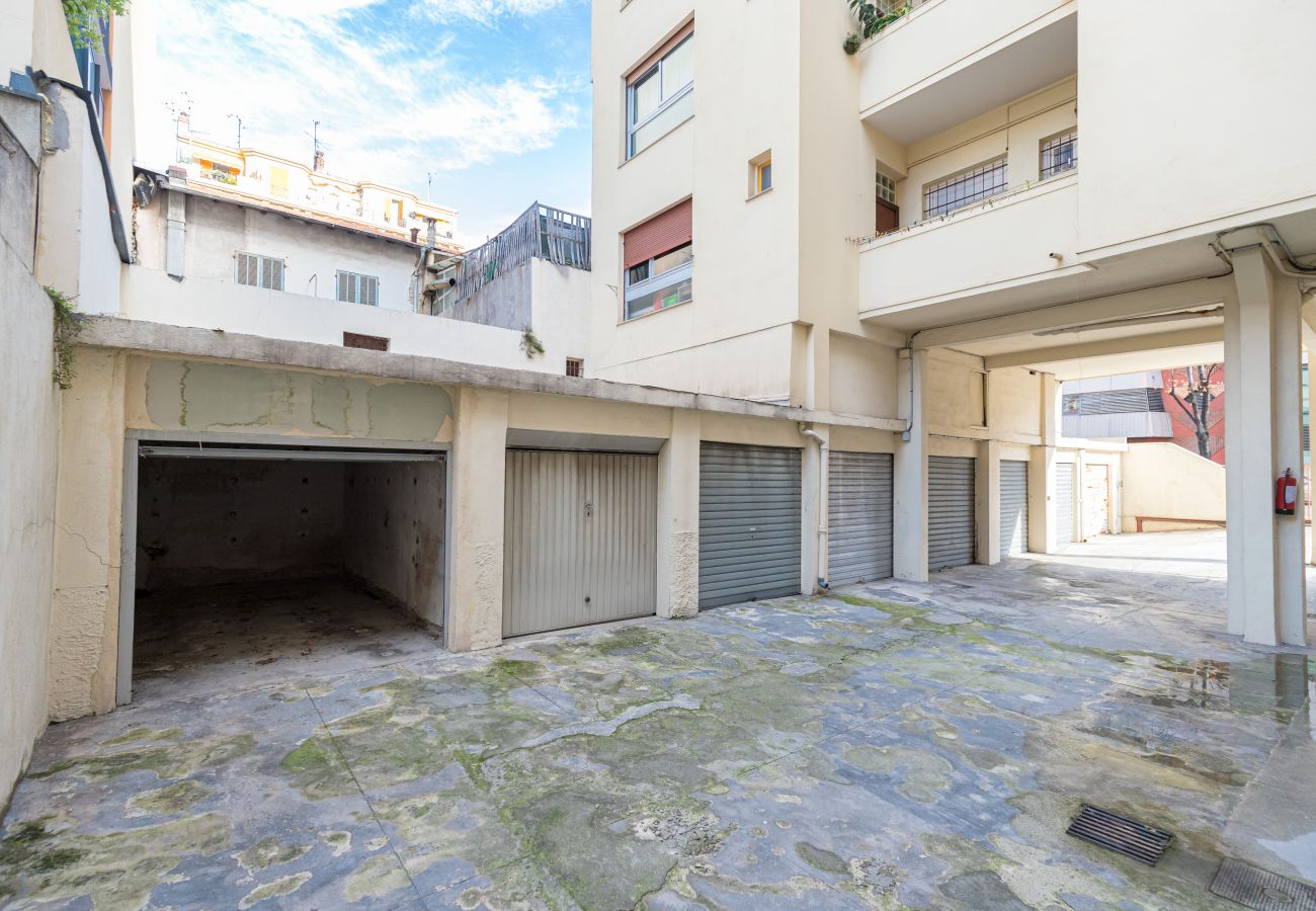 Appartement à Nice - Spacieux 3 Pièces avec Garage proche Garibaldi