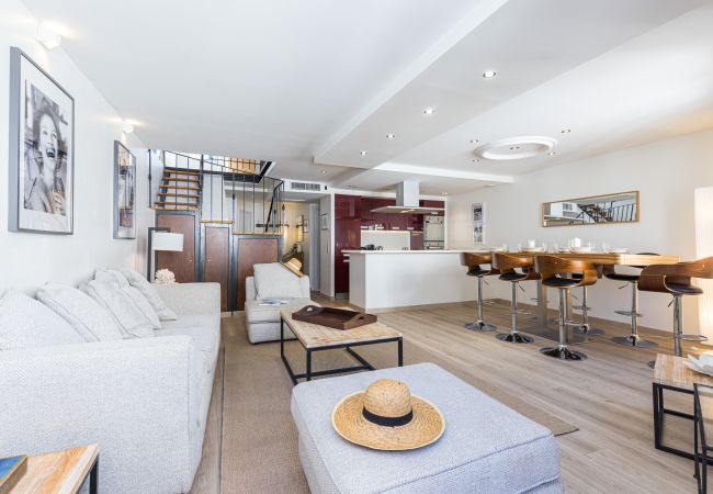  à Cannes - Forville, grand appartement au coeur de Cannes