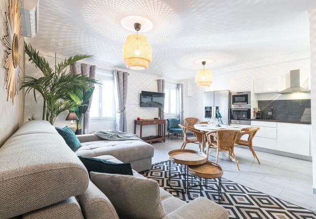  à Cannes - Felix Faure, grand appartement au coeur de Cannes