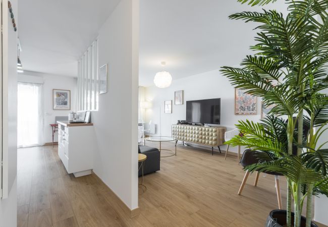 Appartement à Nice - Grand 3 Pièces Tout Neuf au Port Appartement à Nice - Grand 3 Pièces Tout Neuf au Port