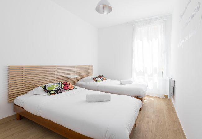 Appartement à Nice - Grand 3 Pièces Tout Neuf au Port Appartement à Nice - Grand 3 Pièces Tout Neuf au Port