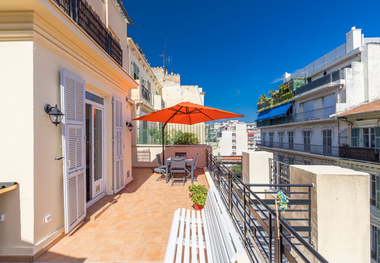 Studio à Nice - Terrasse Plein Ciel Studio Centre-Ville