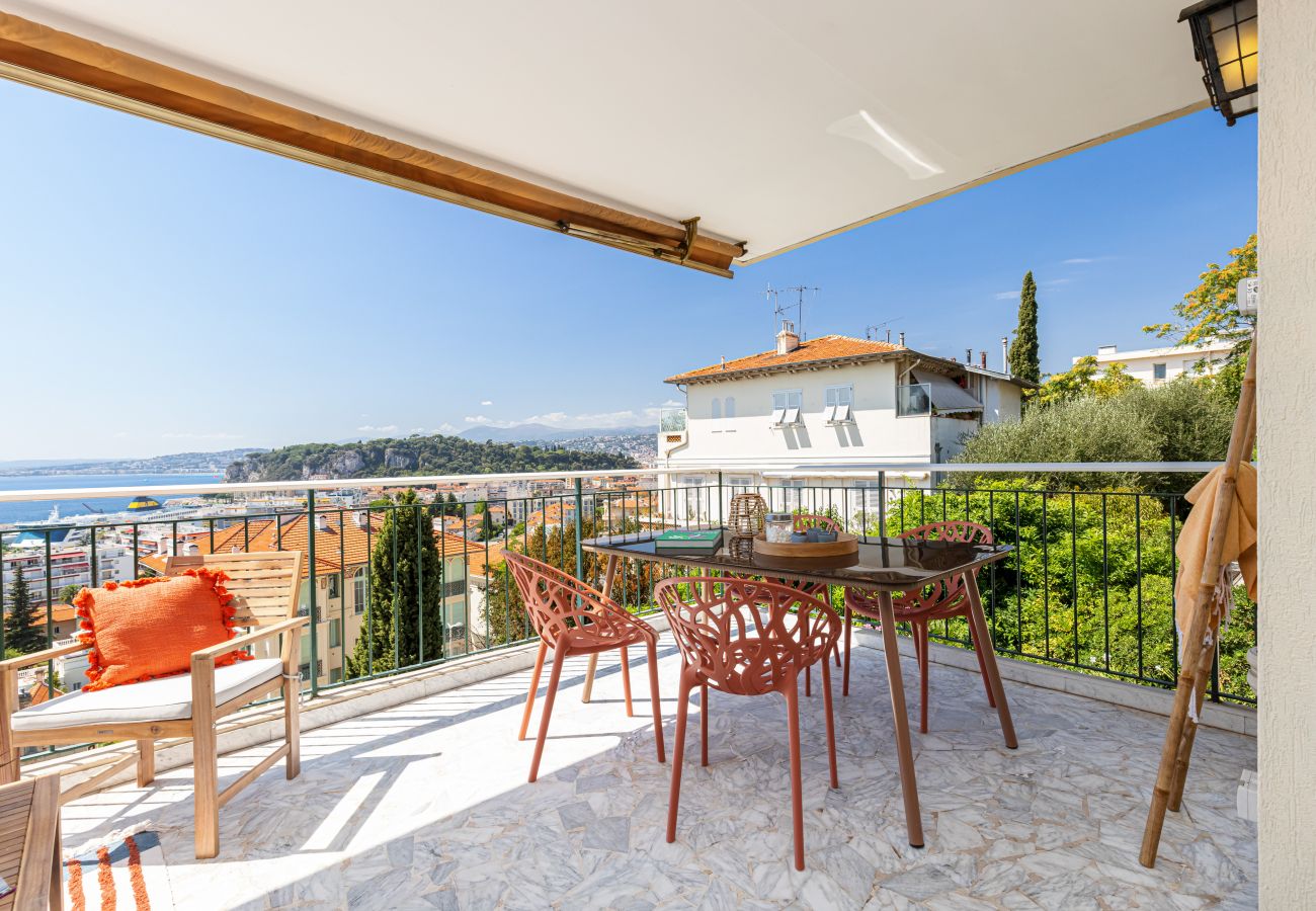 Appartement à Nice - Vue Mer, Parking & Grandes Terrasses - Superbe 3 Pièces