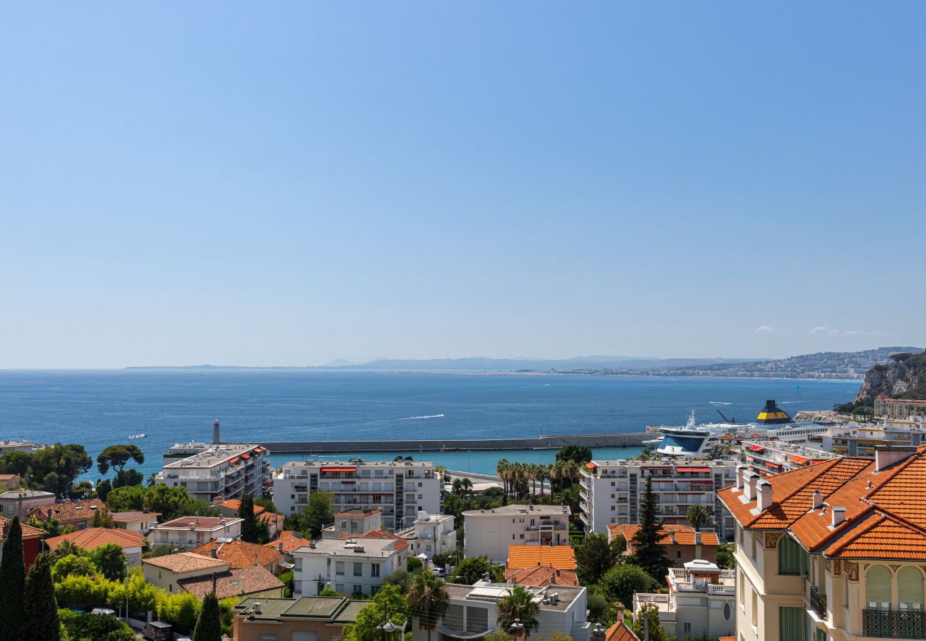 Appartement à Nice - Vue Mer, Parking & Grandes Terrasses - Superbe 3 Pièces