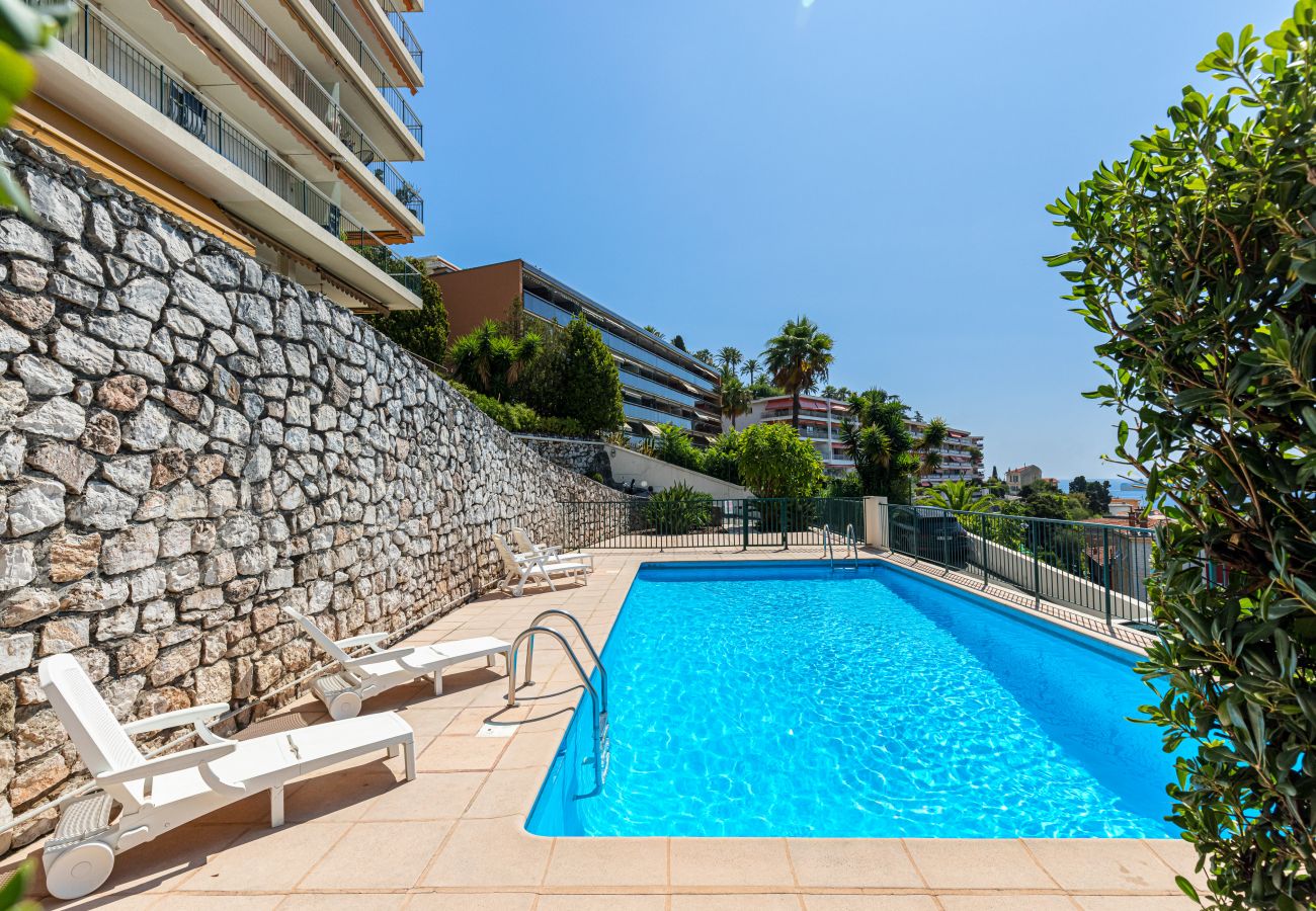 Appartement à Nice - Vue Mer, Parking & Grandes Terrasses - Superbe 3 Pièces