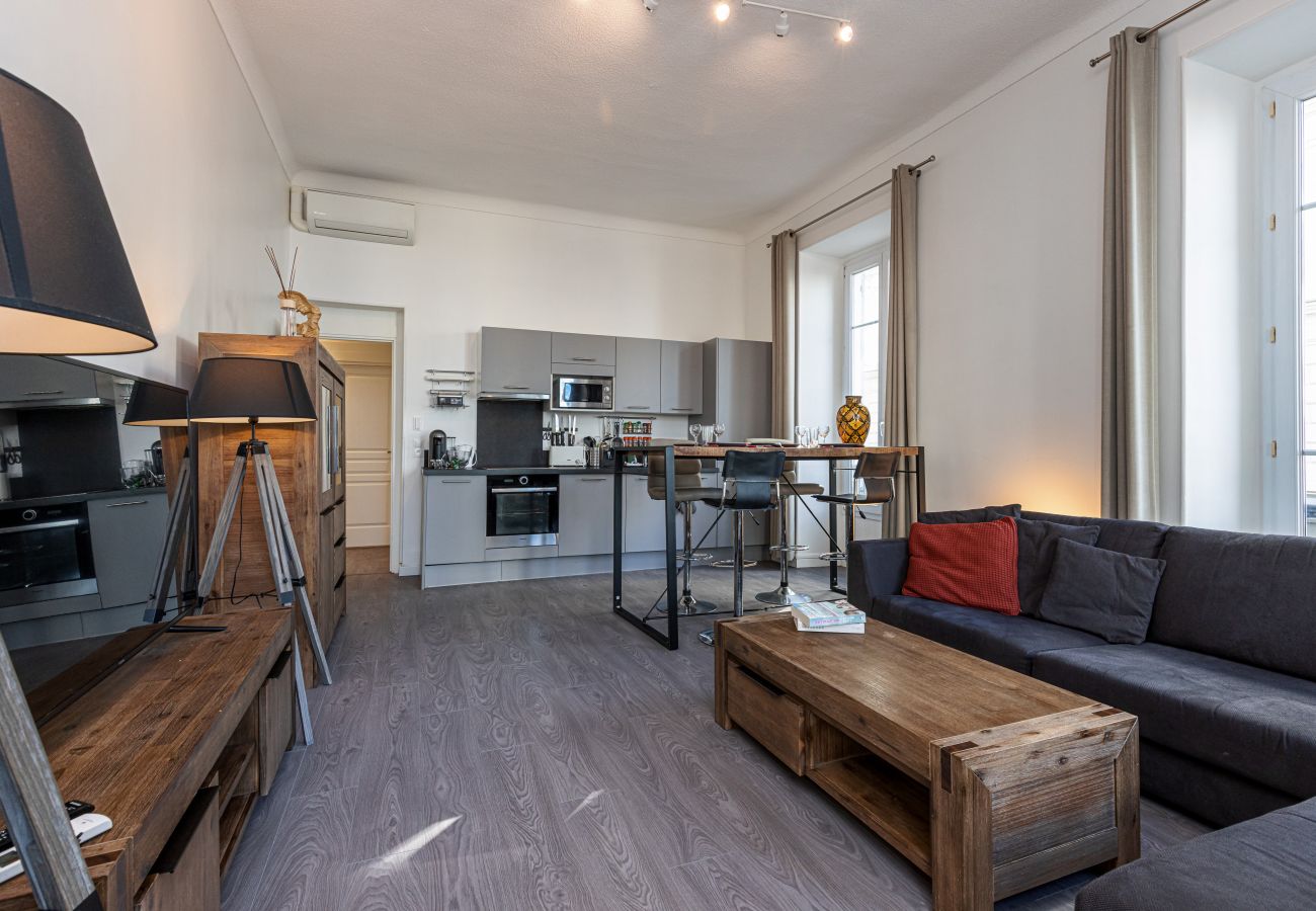 Appartement à Nice - Av Jean Médecin, 3 Pièces Climatisé Plein Centre