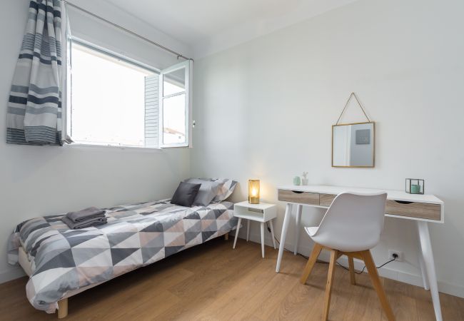 Appartement à Nice - Grand 3 Pièces Ultra Central Proche Place Masséna Appartement à Nice - Grand 3 Pièces Ultra Central Proche Place Masséna