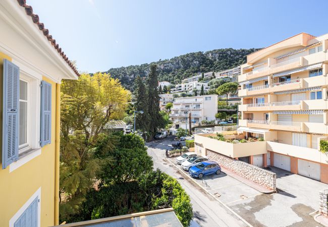 Appartement à Villefranche-sur-Mer - Vue Mer - A 100m du Port Extraordinaire 4 Pièces Appartement à Villefranche-sur-Mer - Vue Mer - A 100m du Port Extraordinaire 4 Pièces