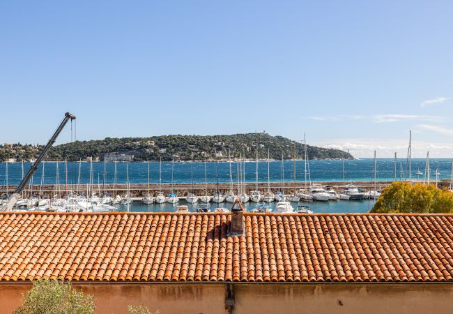 Appartement à Villefranche-sur-Mer - Vue Mer - A 100m du Port Extraordinaire 4 Pièces Appartement à Villefranche-sur-Mer - Vue Mer - A 100m du Port Extraordinaire 4 Pièces