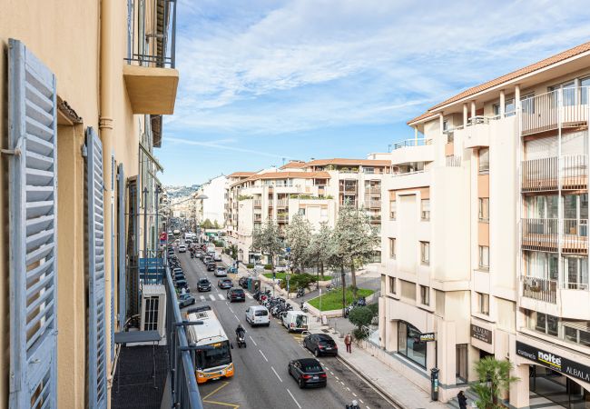 Appartement à Nice - Charmant 2 pièces quartier du Port Appartement à Nice - Charmant 2 pièces quartier du Port