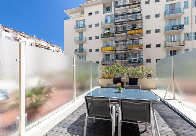 Appartement à Nice - 2 Pièces Large Terrasse Appartement à Nice - 2 Pièces Large Terrasse
