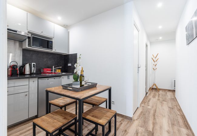 Appartement à Nice - 2 Pièces Large Terrasse Appartement à Nice - 2 Pièces Large Terrasse