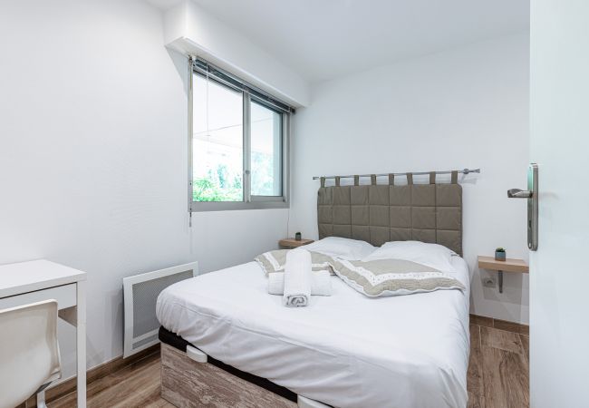 Appartement à Nice - 2 Pièces Large Terrasse Appartement à Nice - 2 Pièces Large Terrasse