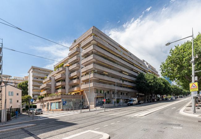Appartement à Nice - 2 Pièces Large Terrasse Appartement à Nice - 2 Pièces Large Terrasse