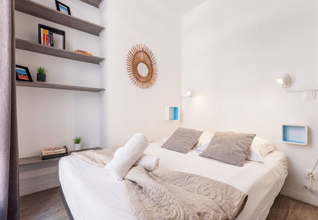 Appartement à Nice - Large Terrasse 2 Pièces proche Place Garibaldi Appartement à Nice - Large Terrasse 2 Pièces proche Place Garibaldi