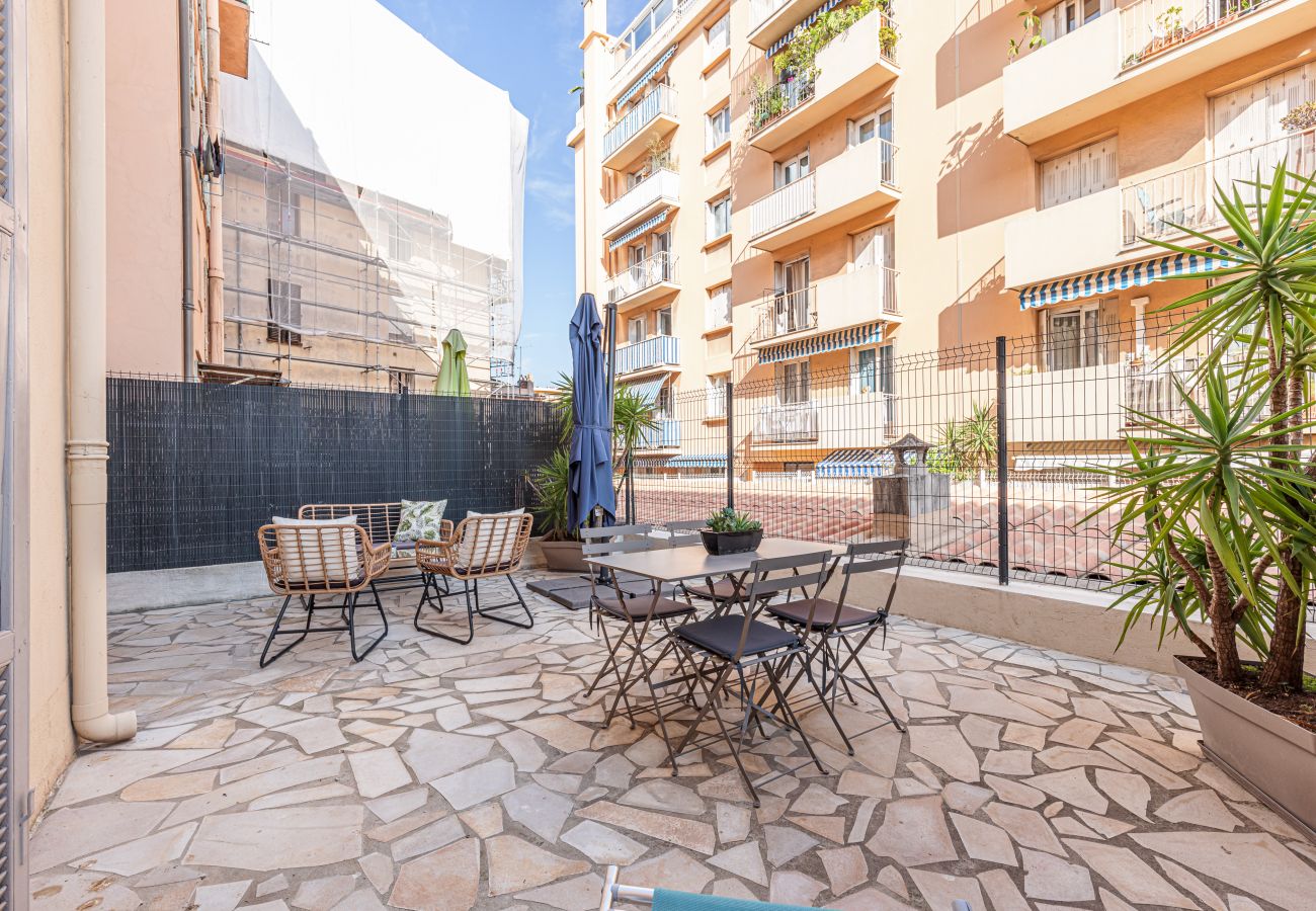 Appartement à Nice - Large Terrasse 2 Pièces proche Place Garibaldi