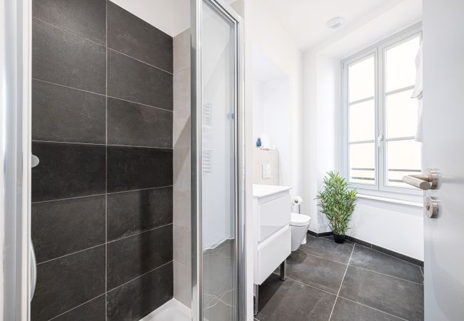 Studio à Nice - Charmant & Lumineux Studio Centre Ville Studio à Nice - Charmant & Lumineux Studio Centre Ville