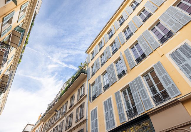 Studio à Nice - Charmant & Lumineux Studio Centre Ville Studio à Nice - Charmant & Lumineux Studio Centre Ville