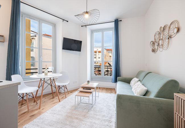 Studio à Nice - Charmant & Lumineux Studio Centre Ville Studio à Nice - Charmant & Lumineux Studio Centre Ville