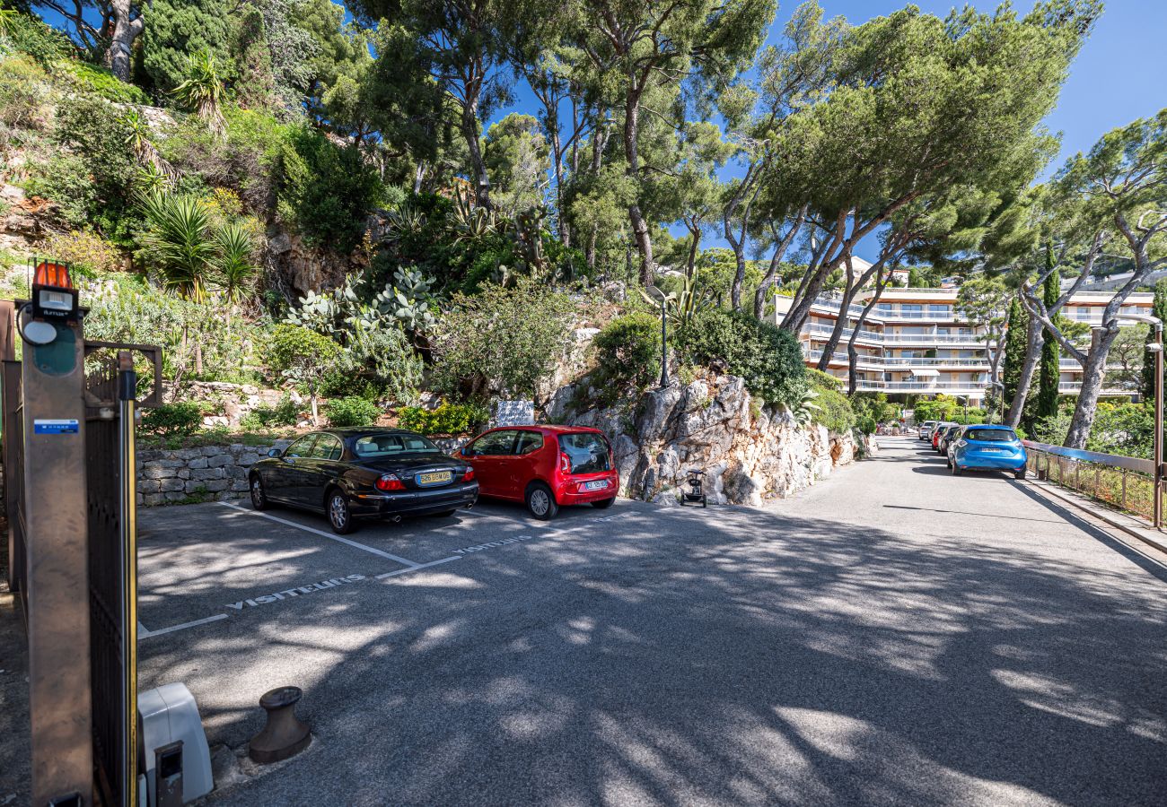 Appartement à Villefranche-sur-Mer - Vue Mer extraordinaire - 2 Pièces avec Parking