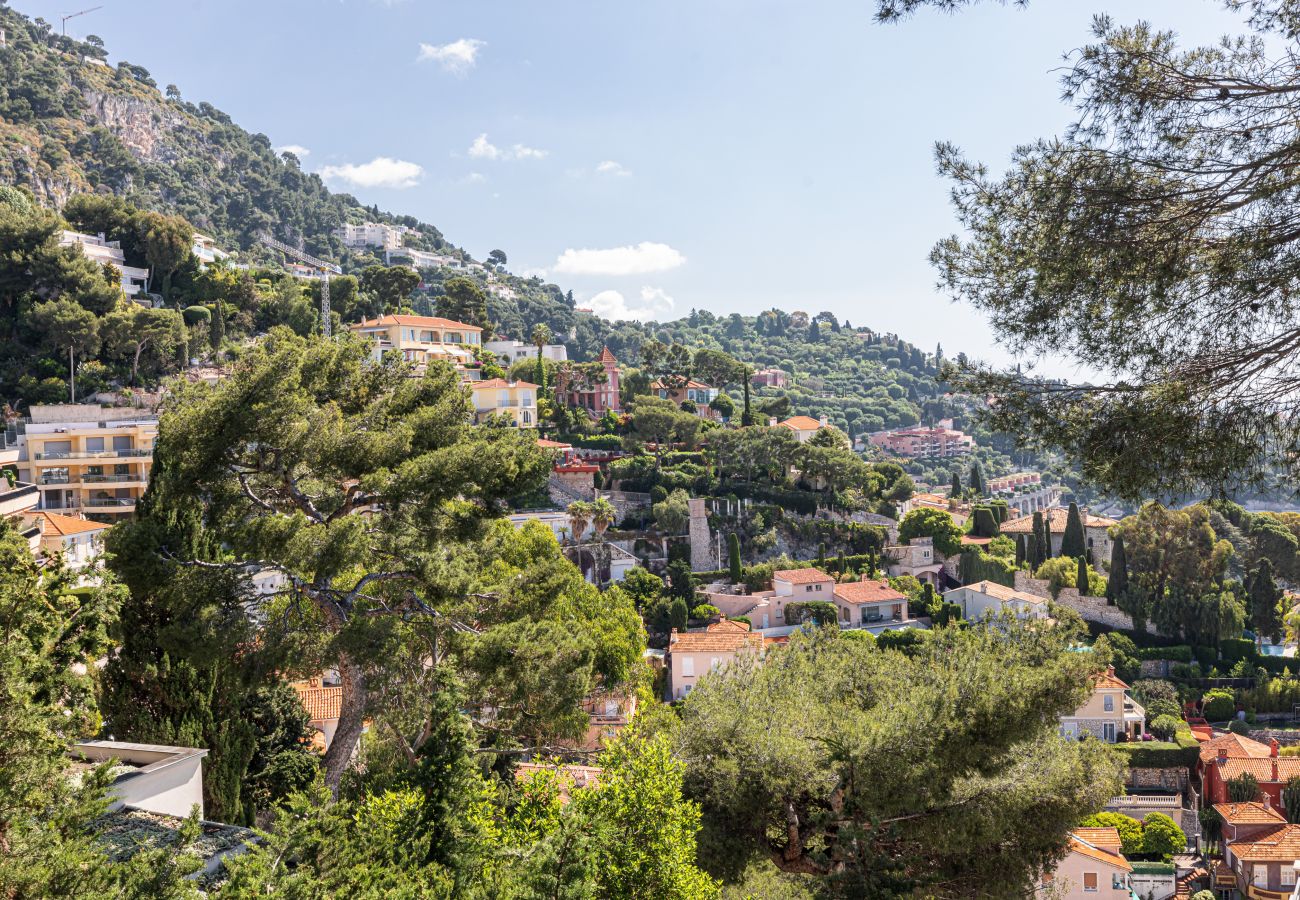 Appartement à Villefranche-sur-Mer - Vue Mer extraordinaire - 2 Pièces avec Parking