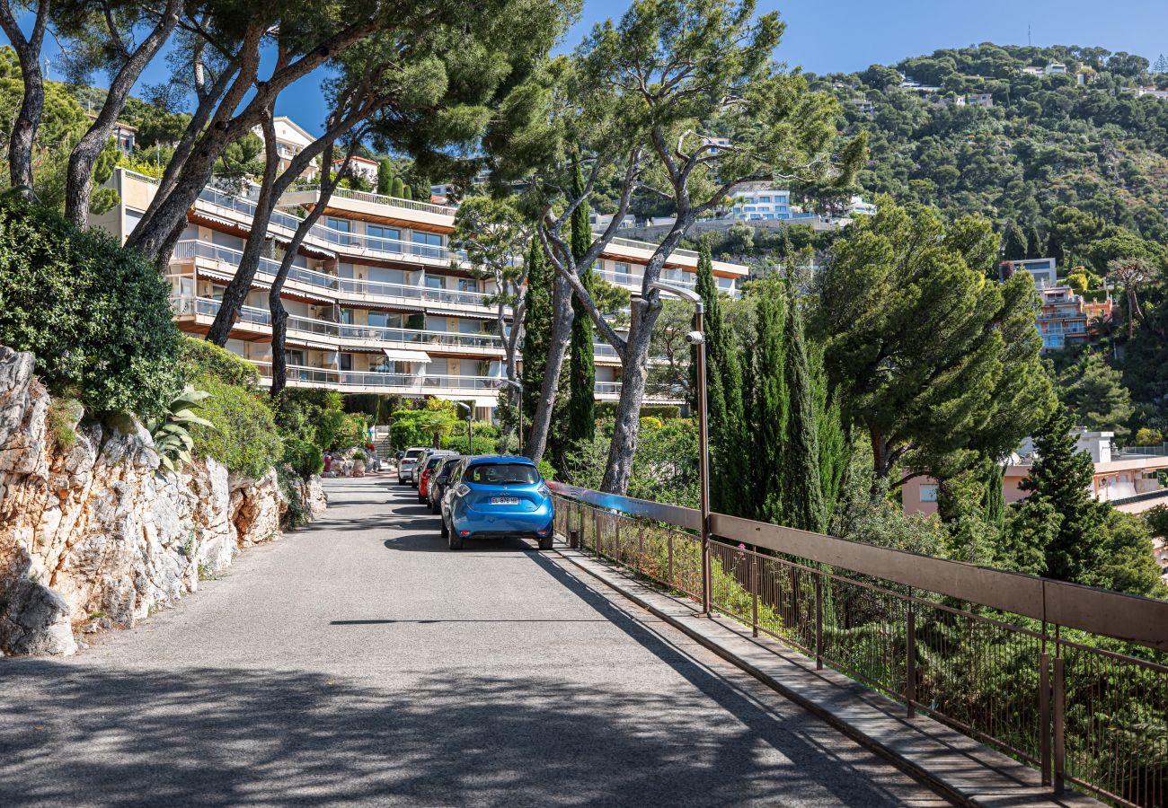 Appartement à Villefranche-sur-Mer - Vue Mer extraordinaire - 2 Pièces avec Parking