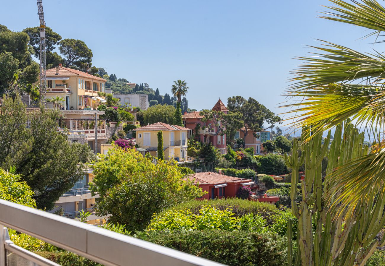 Appartement à Villefranche-sur-Mer - Vue Mer extraordinaire - 2 Pièces avec Parking