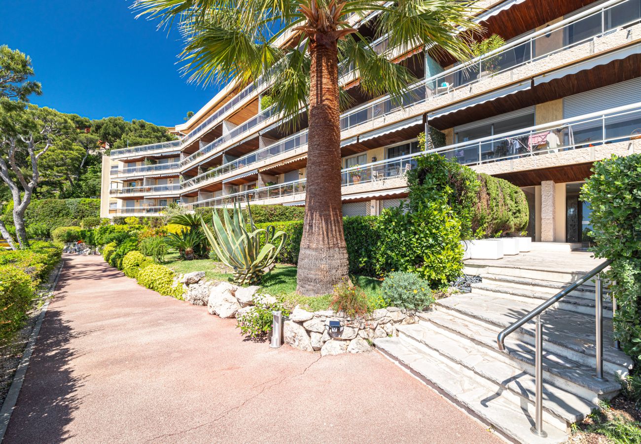 Appartement à Villefranche-sur-Mer - Vue Mer extraordinaire - 2 Pièces avec Parking