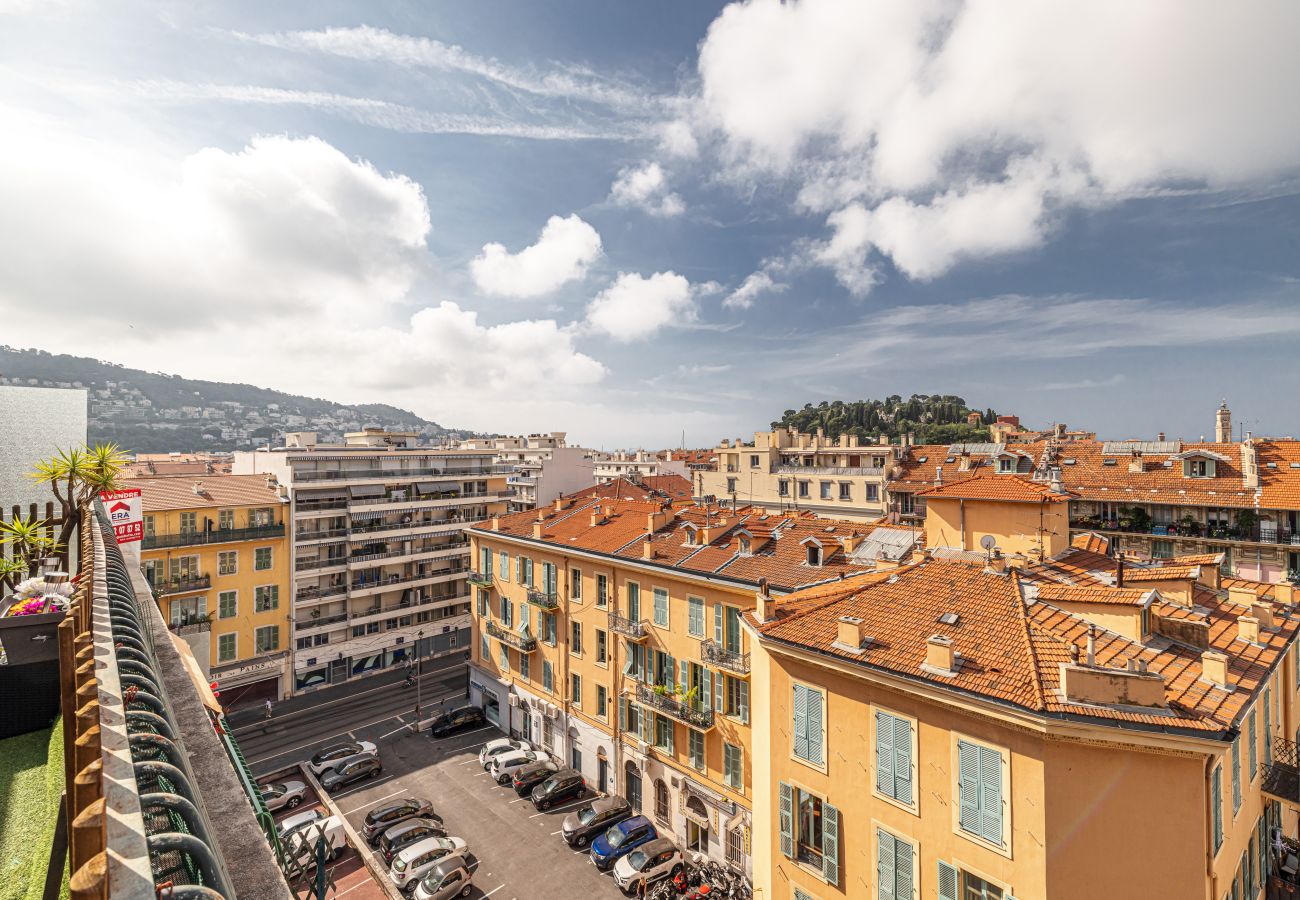 Appartement à Nice - 2 pièces Central Grande Terrasse & Parking