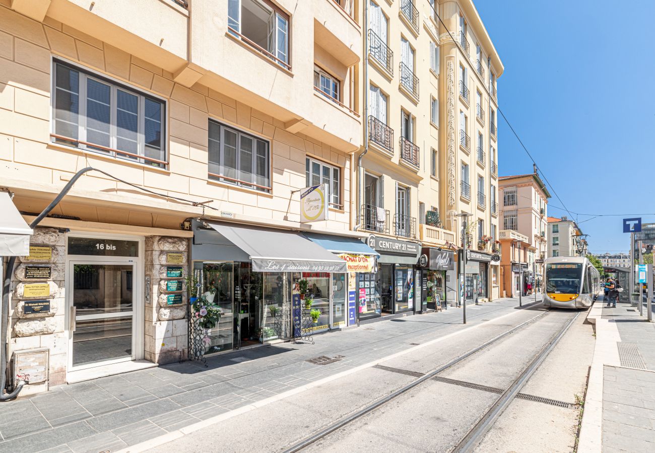 Appartement à Nice - Grand 2 Pièces quartier Borriglione