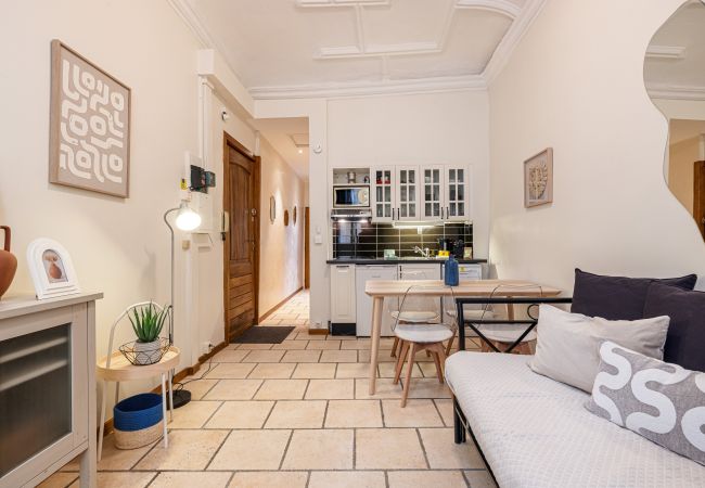 Appartement à Nice - 3 Pièces au Coeur du Vieux Nice Appartement à Nice - 3 Pièces au Coeur du Vieux Nice