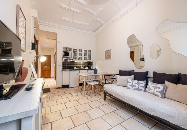 Appartement à Nice - 3 Pièces au Coeur du Vieux Nice Appartement à Nice - 3 Pièces au Coeur du Vieux Nice