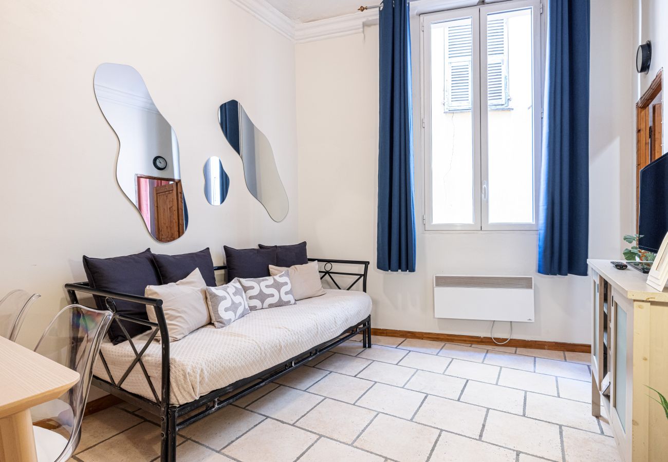 Appartement à Nice - 3 Pièces au Coeur du Vieux Nice