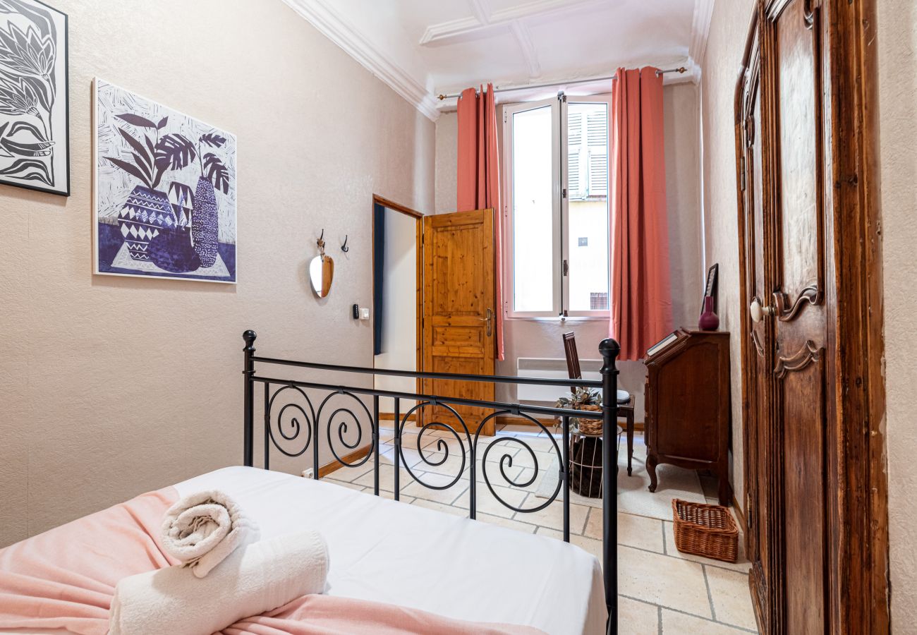 Appartement à Nice - 3 Pièces au Coeur du Vieux Nice