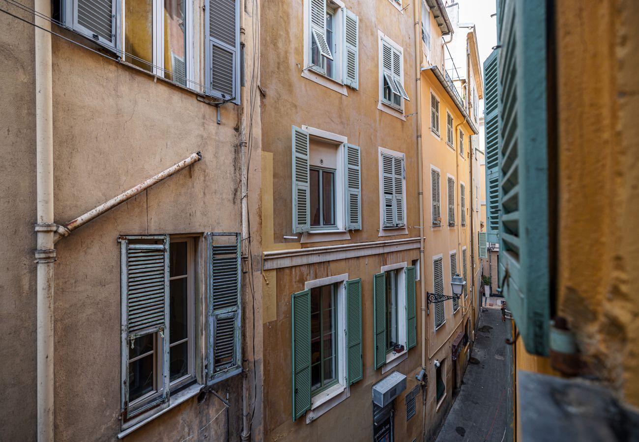 Appartement à Nice - 3 Pièces avec Studio Indépendant Vieux Nice