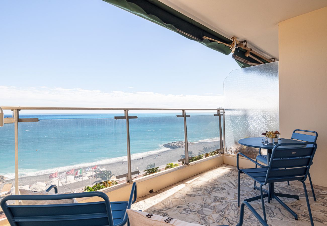 Appartement à Nice - Vue Mer Panoramique - 2 Pièces Promenade des Anglais