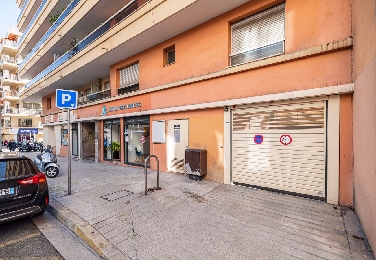 Appartement à Nice - Grand 3 pièces Central & Garage