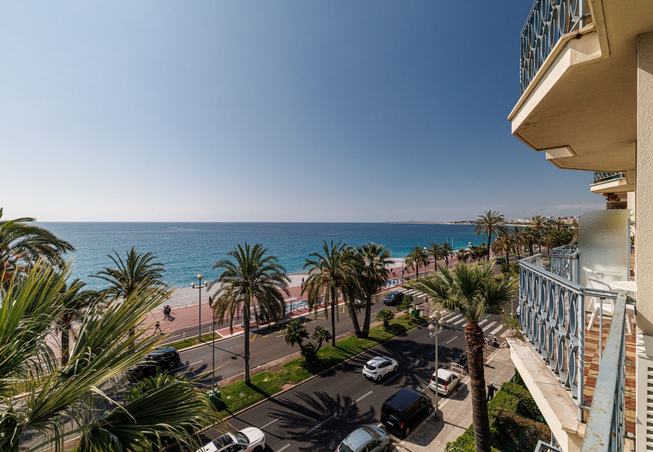 Studio à Nice - Vue Mer - Adorable Studio Promenade des Anglais