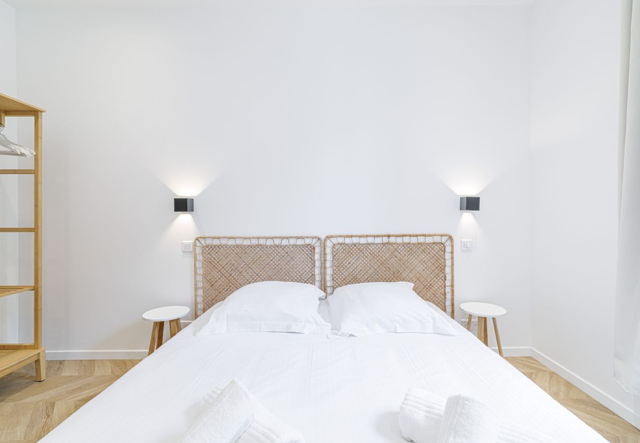 Appartement à Nice - Grand & Confortable 3 Pièces Rénové 