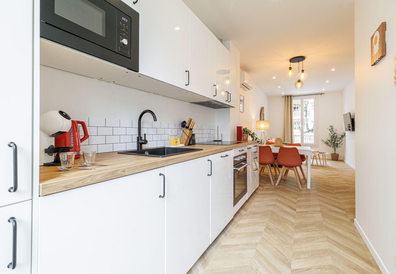 Appartement à Nice - Grand & Confortable 3 Pièces Rénové 