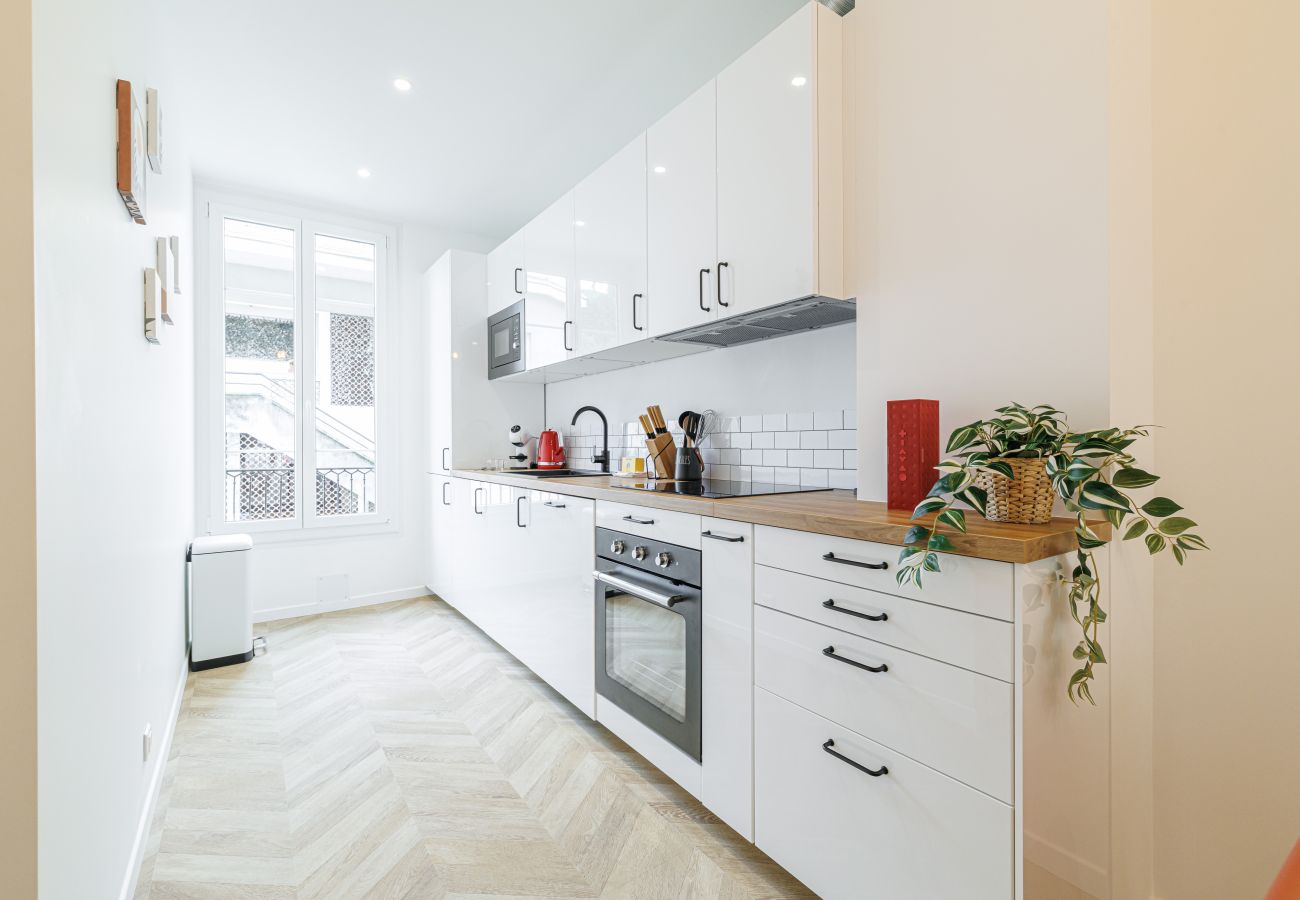Appartement à Nice - Grand & Confortable 3 Pièces Rénové 