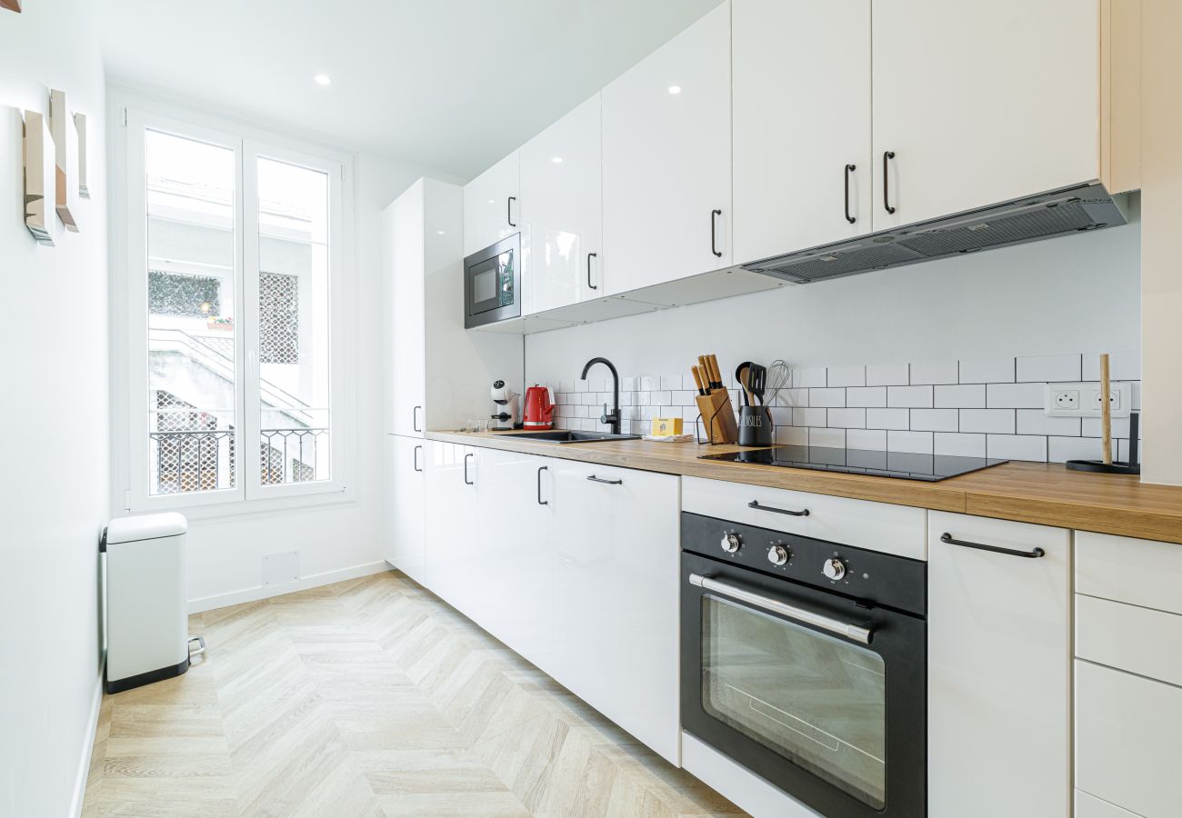 Appartement à Nice - Grand & Confortable 3 Pièces Rénové 